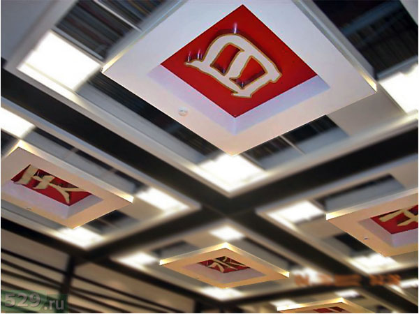 Потолочные световые короба в фитнес зале