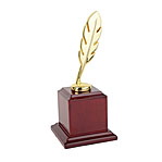 Статуэтки и кубки